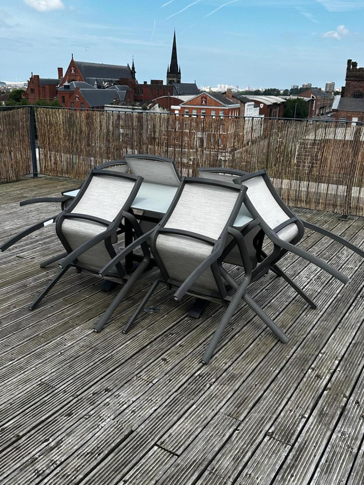 Penthouse - Liverpool City Centre - Nhs Stays - Liverpool Royal Hospital Екстериор снимка