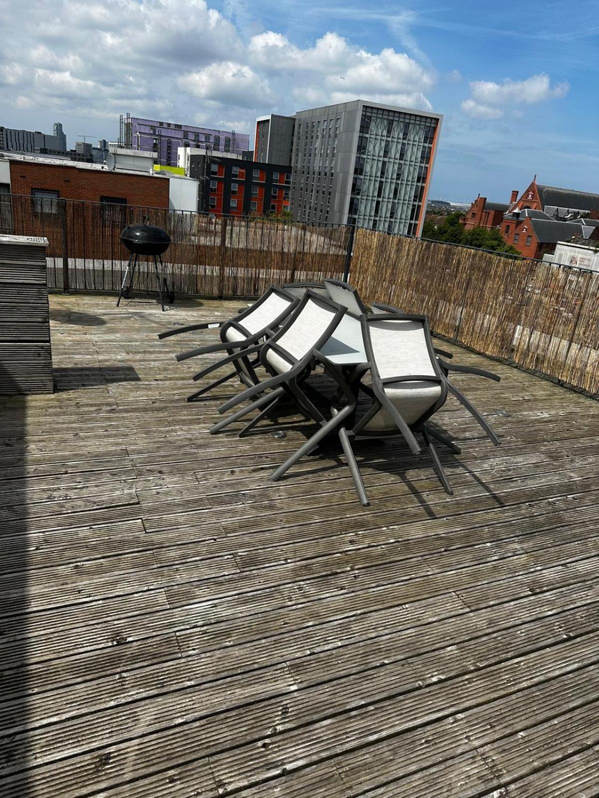 Penthouse - Liverpool City Centre - Nhs Stays - Liverpool Royal Hospital Екстериор снимка